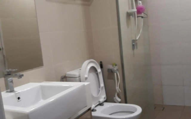 Tini Icity Guesthouse