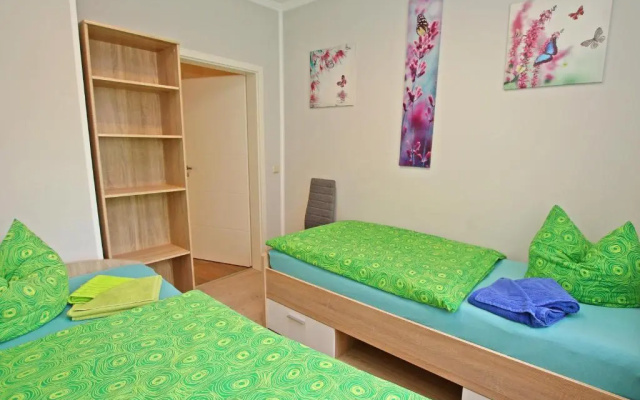 Ferienwohnung Burg Stargard SEE 8451