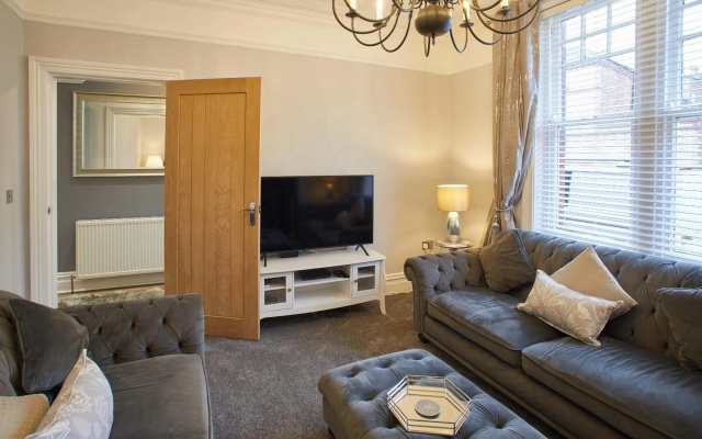 Host Stay Simba House