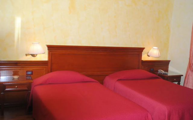Hotel Vazzana