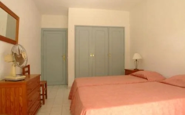 Vale San Antonio Apartments
