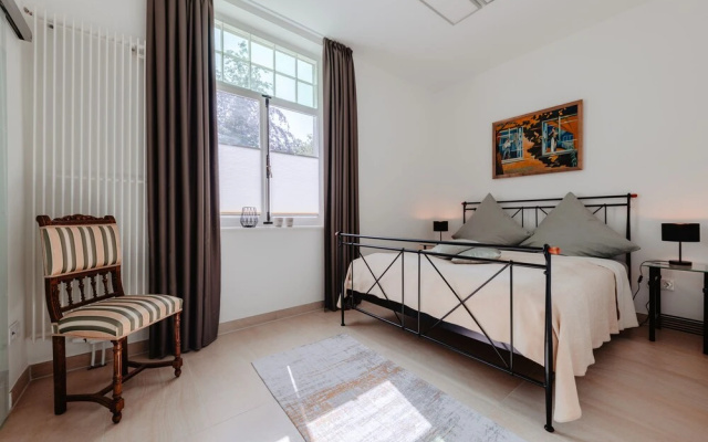 First Wohnen GmbH