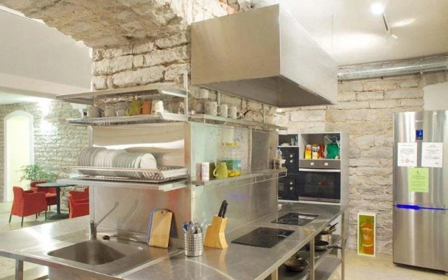 16 Eur Hostels Fat Margarets