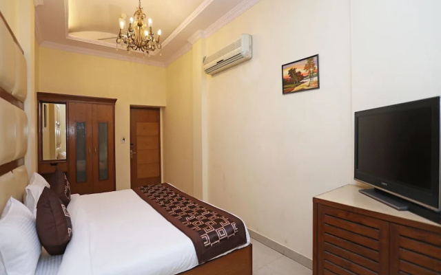 OYO 10750 Hotel Vivek
