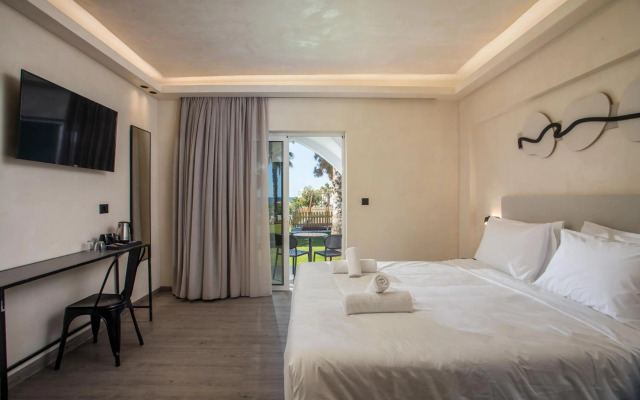 Aiora Aqua Resort