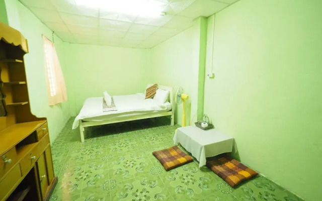 Ram Yai Homestay - Hostel