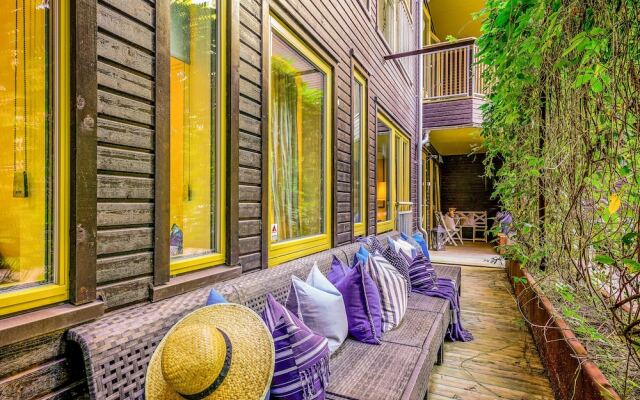 Отель Nordic Host Luxury Apts-C.Krohgs Gate 39 вид на фасад