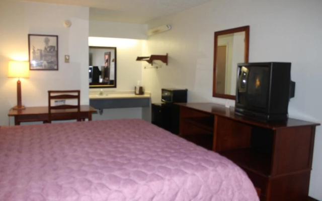 Super 7 Inn Dallas