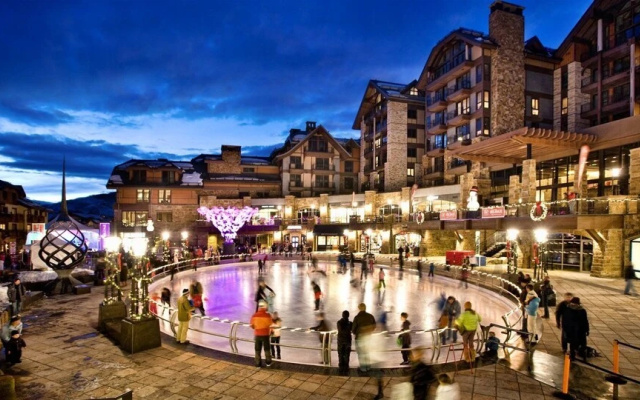 Platinum Vail Solaris 3 Bedroom With Den Vacation Rental Set at the Base of the Mountain Just Steps From the Gondola
