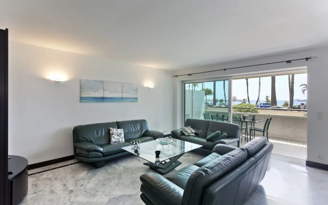 Amazing apartment in luxury residence