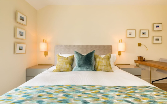 Your Zen - 2 Bedroom Mews House in Notting Hill