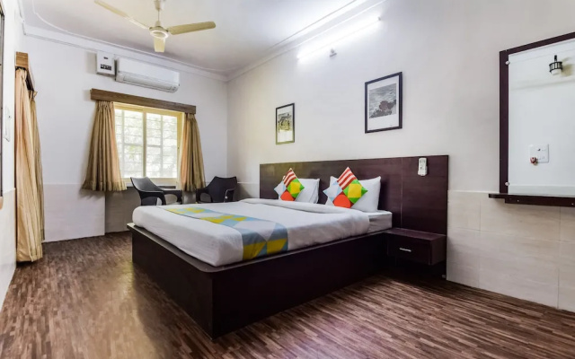 OYO Home 11874 Cozy 3BHK Goverdhan Villas