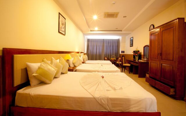 Отель Nhat Thanh Hotel Вьетнам, Нячанг - отзывы, цены и фото номеров - забронировать отель Nhat Thanh Hotel онлайн комната для гостей
