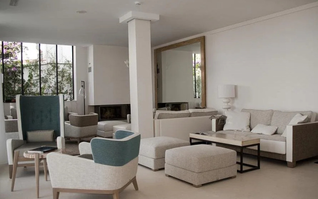 Hotel Calma Blanca