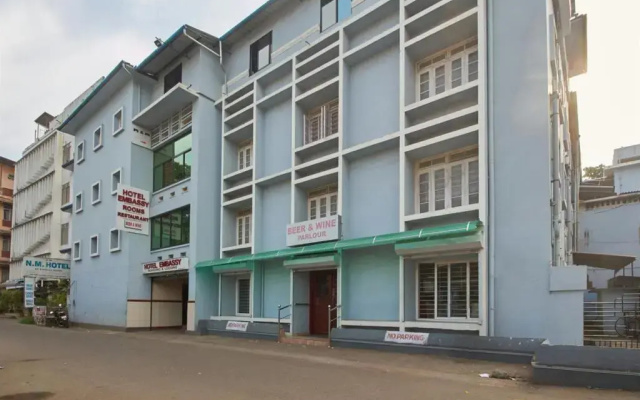 Hotel Embassy