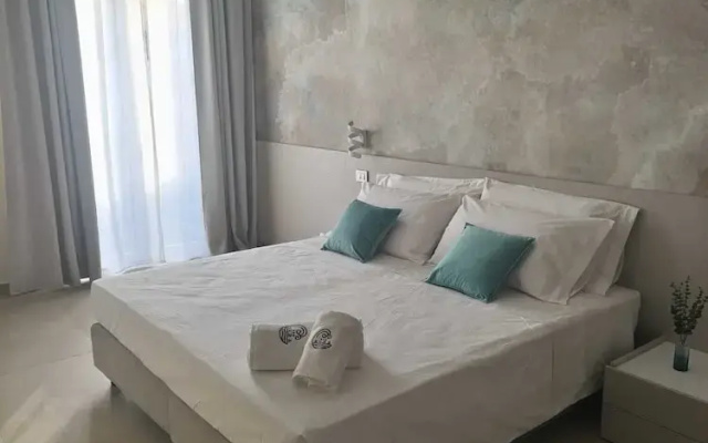 B&B Aura