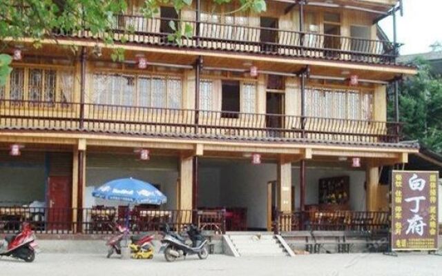 Baidingfu Hotel вид на фасад