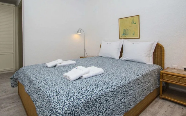 Lorenia Sea Side Villa, Elani