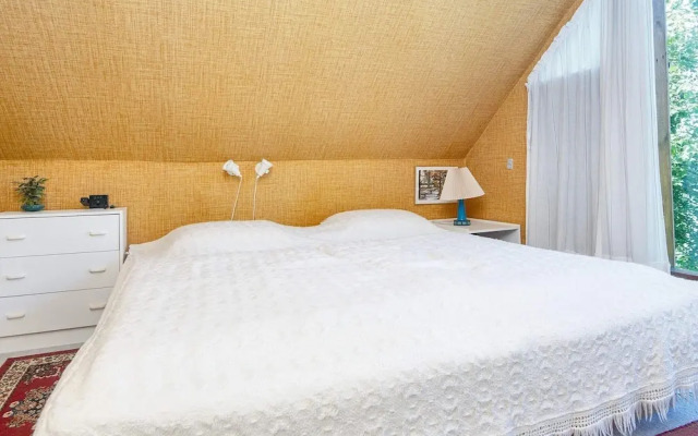 6 Person Holiday Home in Glesborg