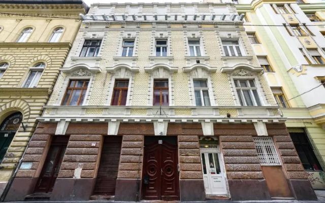 Art Dream Apartment