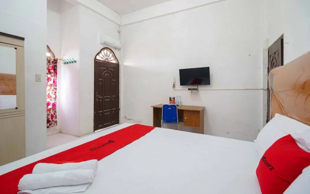 RedDoorz Syariah near Stasiun Kereta Api Kisaran
