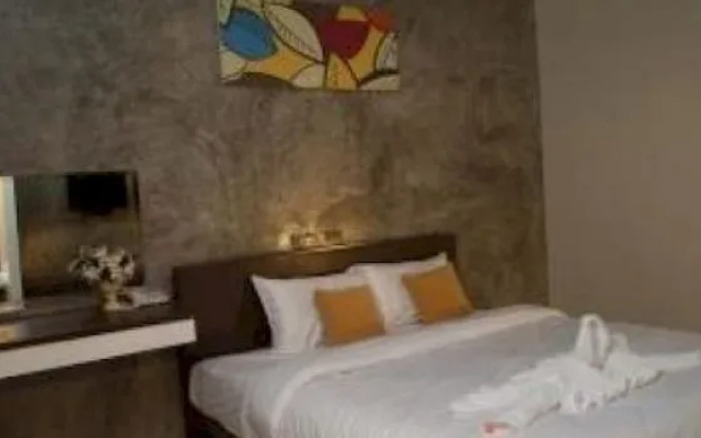 M Residence & Hotel