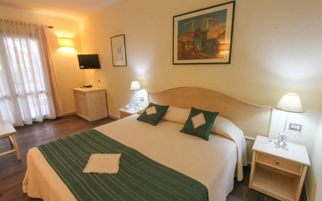 Albaruja Hotel