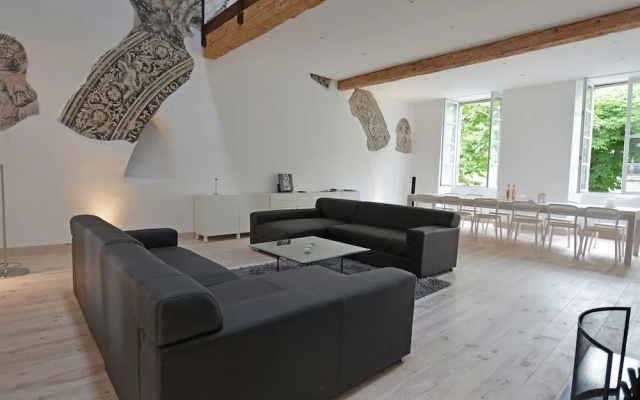 Quaint Villa in Chalabre with Swimming Pool