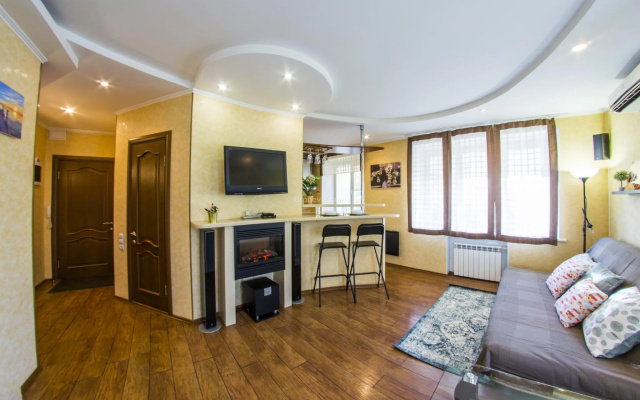 RENT-servis Apartamenty v istoricheskom tsentre Omska na Lermontova
