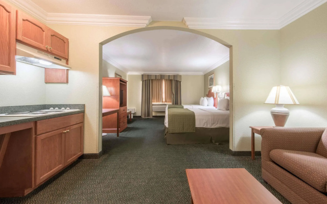 SureStay Plus by Best Western Benbrook Fort Worth