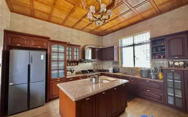 Shangri-La Gazhuo Linka Homestay