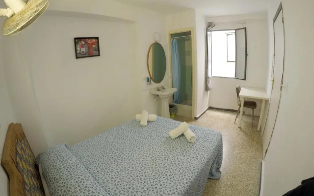 Hostel Euro Holitel