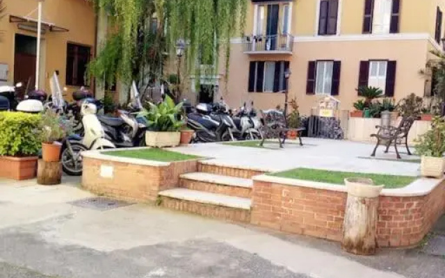 Paola Guest House