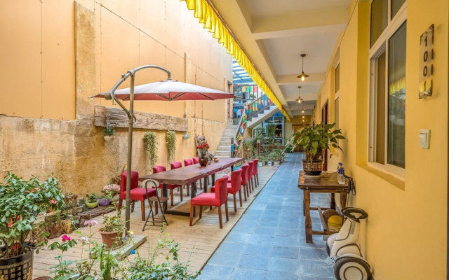 Youjia Hotel