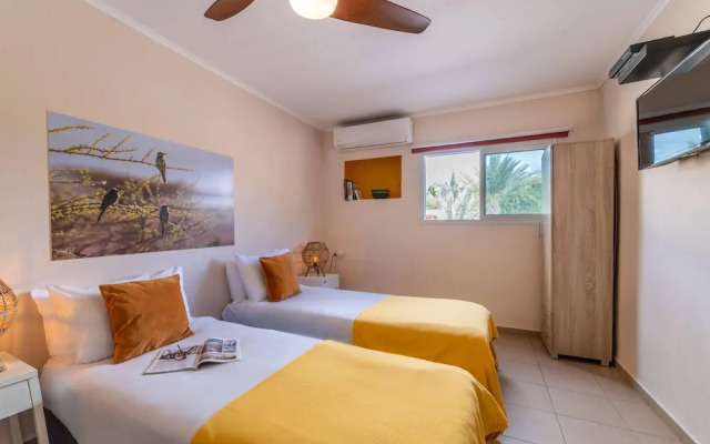 Lotan Desert Travel Hotel