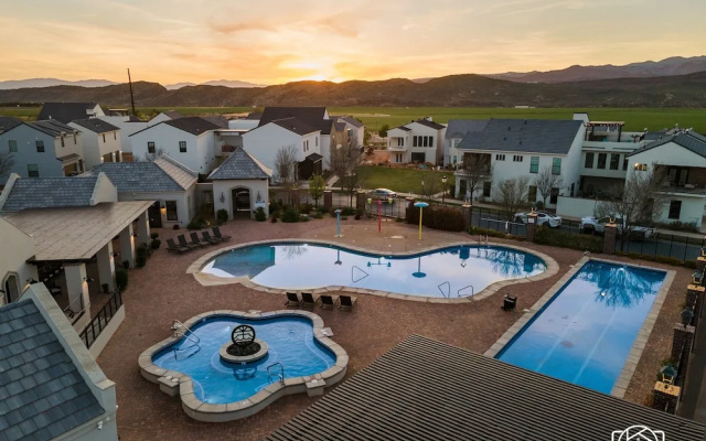 Eagle View #f8 4 Bedroom Townhouse