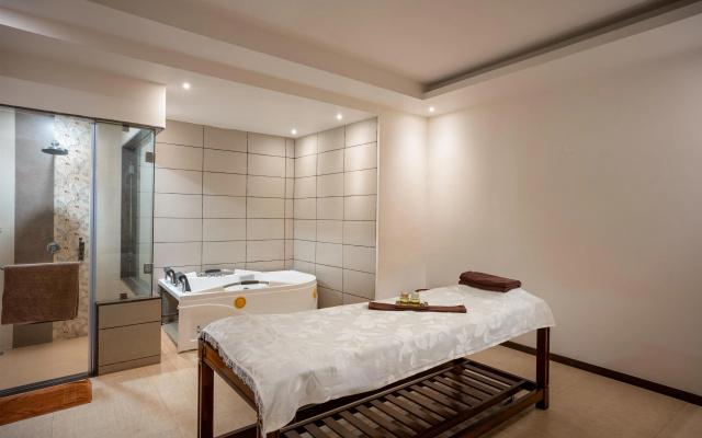 Radisson Blu Resort Goa Cavelossim Beach