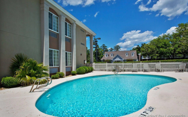 Holiday Inn Express Saint Simons Island
