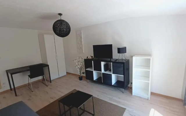 Narbonne Studio renové centre ville
