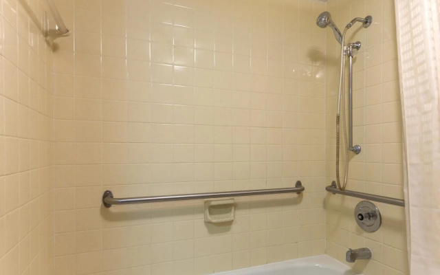 Travelodge Dayton Airport