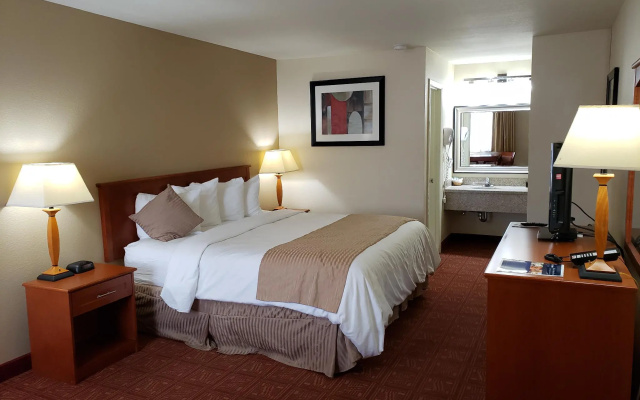 Airport Inn
