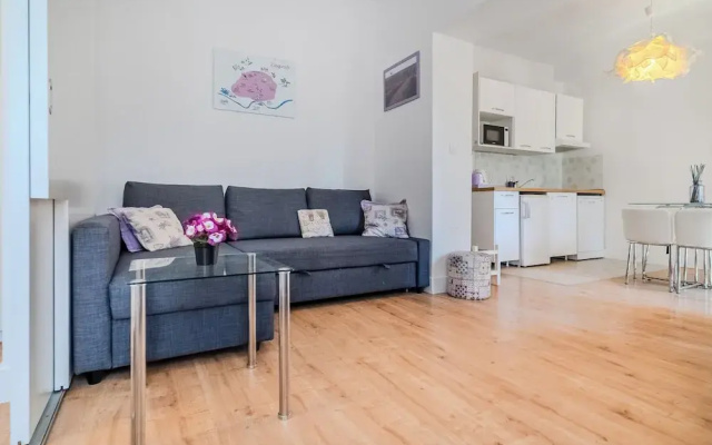 Lavanda Apartment With Terrace
