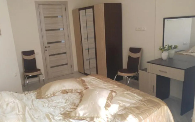 Flat 82