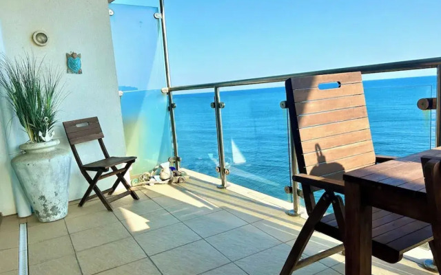 Seaside Bliss Retreat in Westward Ho!