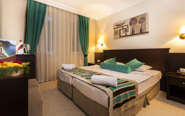 Kleopatra Royal Palm Hotel