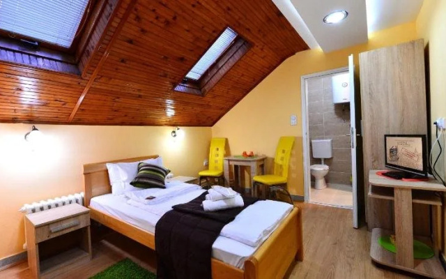 Guest Accommodation TAL Centar