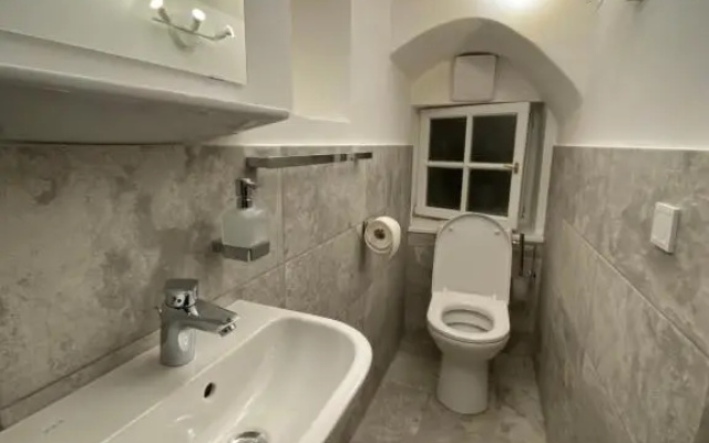Cozy/Tiny/Creative living in a historical old town