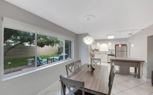 Edgewood Main in Dania Beach