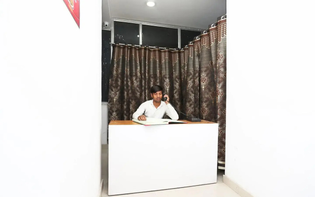 OYO 40010 Mannat Residency