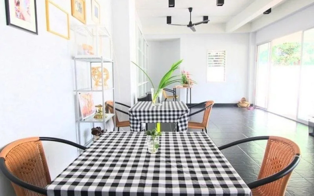 My Sweet Orange Tree Apartment